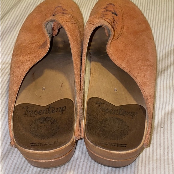 Wooden suede clogs - Picture 2 of 3